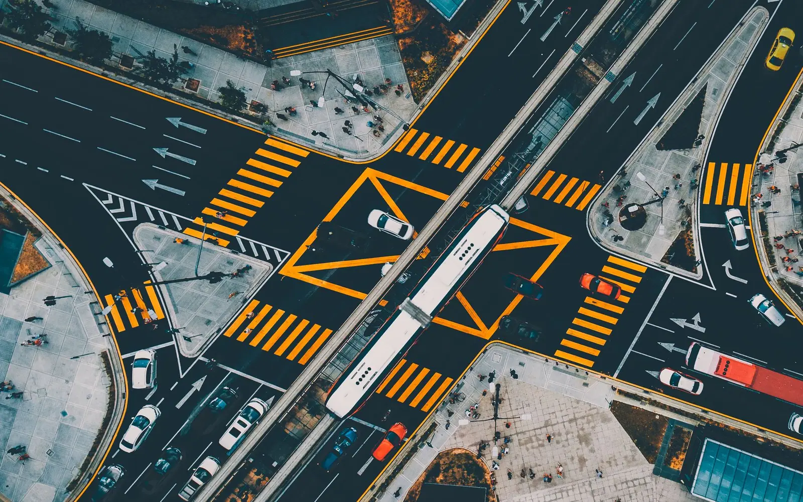 An aerial view of roads crossing, used as an illustration for payroll that spans more than one state.